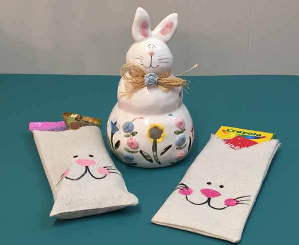 Sewing tutorial: Bunny treat bag for Easter