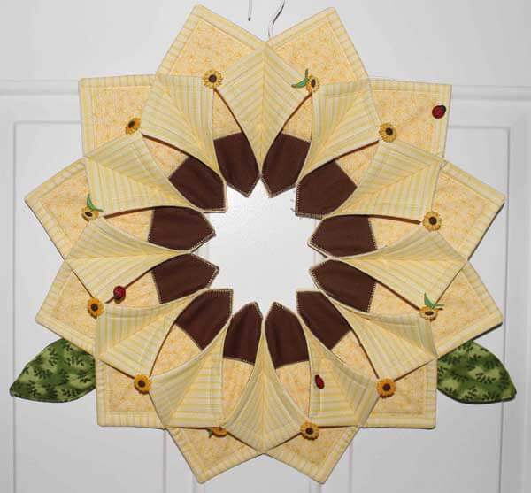Sunflower Fold'n Stitch Wreath