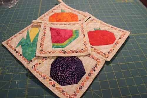 Paper Pieced Pattern - Veggie Potholders