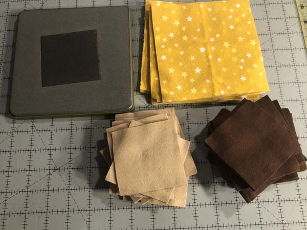 Accuquilt Go Cutter Cut Fabrics with die