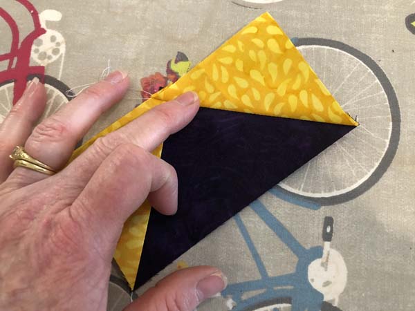 Accuquilt Louisiana Block 26 Flying Geese Second Half Flip Open Iron 2