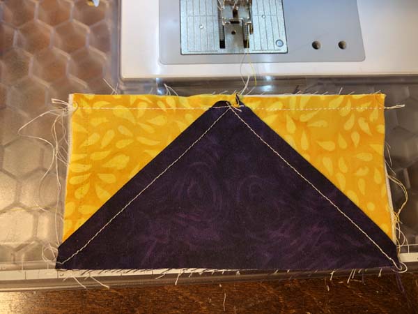 Accuquilt Louisiana Block 31 Block Sewn