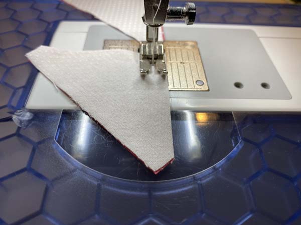 Accuquilt Windy Pinwheel Block Sew Triangles