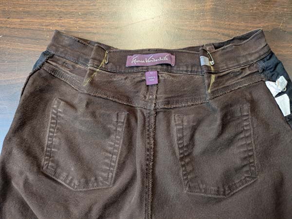 Alter Pants Waist 10 Mark Darts