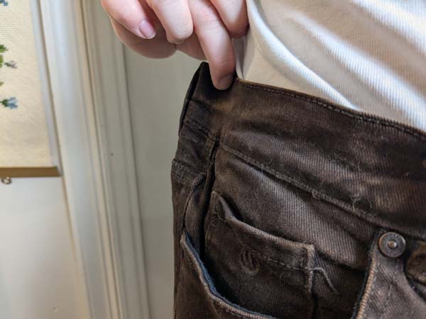 Alter Pants Waist 5 Pinch Closeup