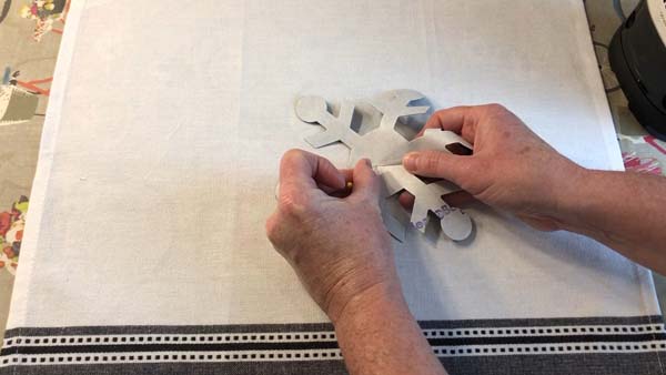 Applique Dies 2 Score Paper Backing