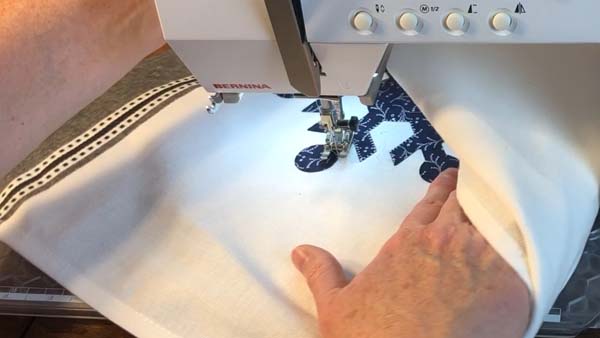 Applique Dies 2 Stitch Around 3