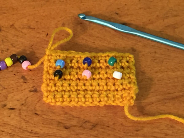 Beaded Single Crochet Tutorial - Finished Beads