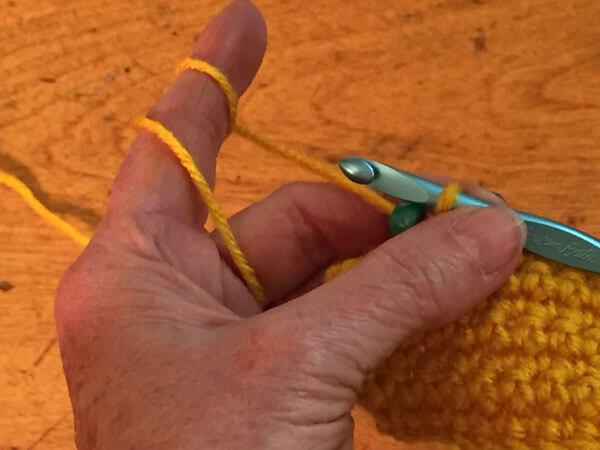 Beaded Single Crochet Tutorial - Push Up Bead
