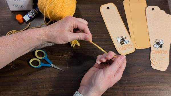 Bee Bookmarks Tassel 14 Tie Knot In Hanger