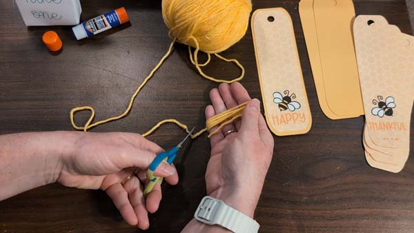 Bee Bookmarks Tassel 3 Cut Off End