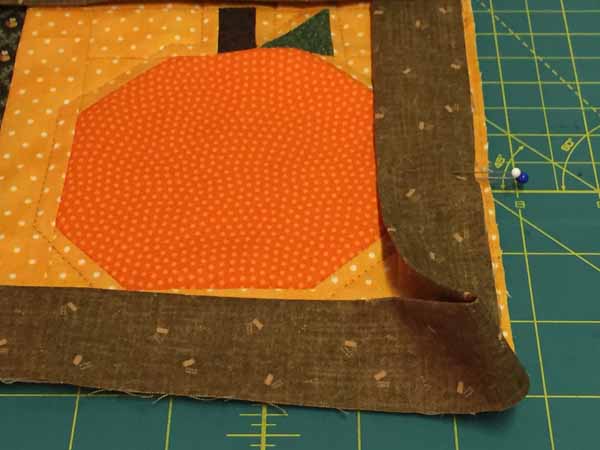 Binding A Quilt Traditional Corner Closeup