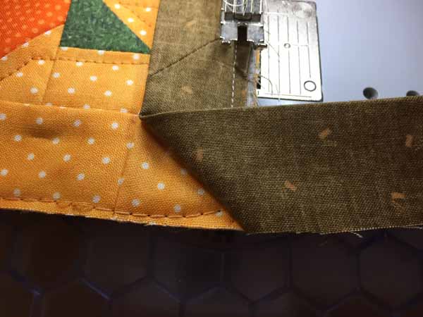 Binding A Quilt Traditional Fold 45 degree angle