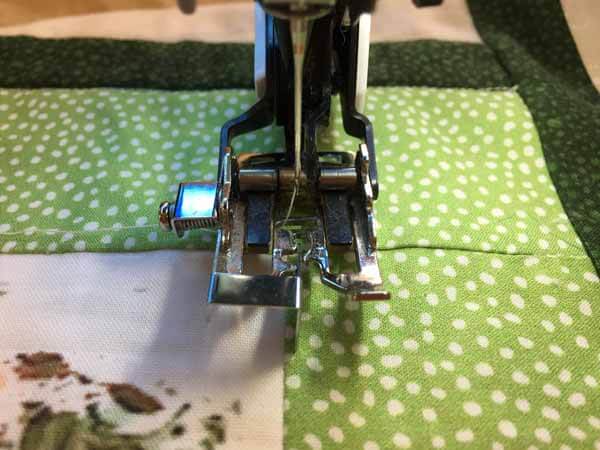 Machine Quilting - Bobbin Thread Quick Tip - Begin Sewing