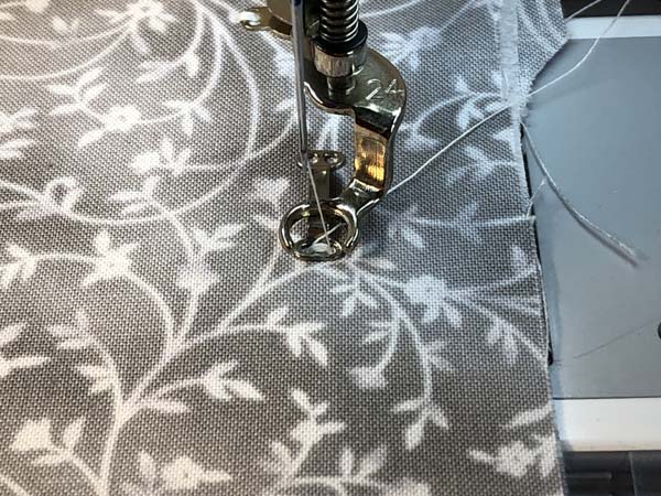 Button Stitch 22 Sewing Eye