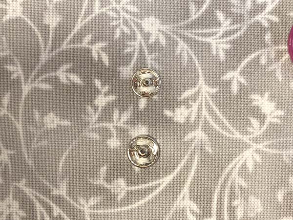 Button Stitch 25 Sewn Snaps