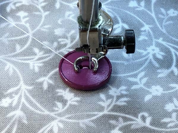 Button Stitch 4 Needle Down on right