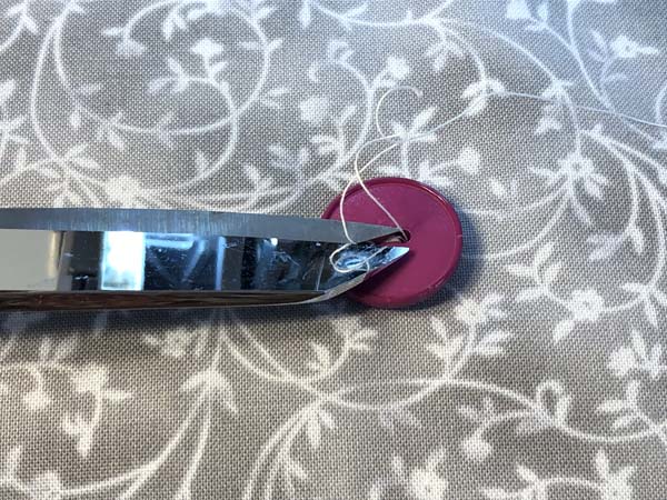 Button Stitch 8 Trim Threads