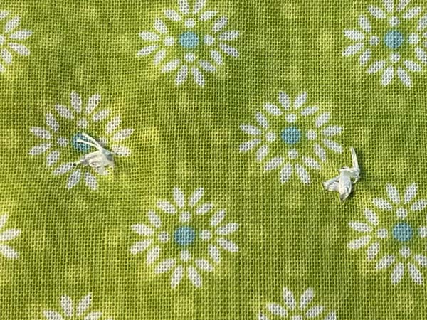 Button Zig Zag 21 Back of Fabric