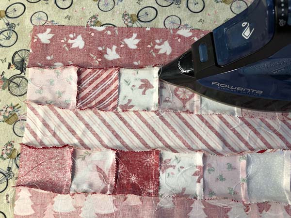 Casserole Hot Pad 8 Iron Seams Towards Strips