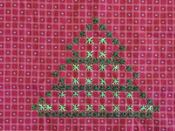 chicken-scratch-christmas-tree-pattern-needlepointers-com