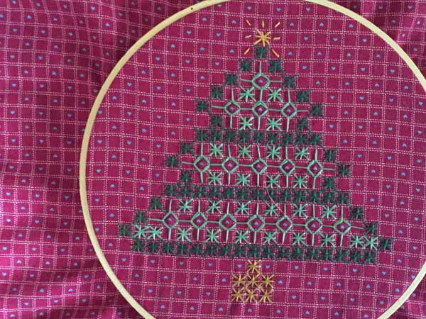Chicken Scratch Christmas Tree Pattern Finished 2