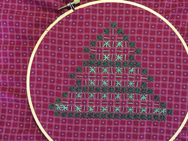 Chicken Scratch Christmas Tree Pattern Running Stitch