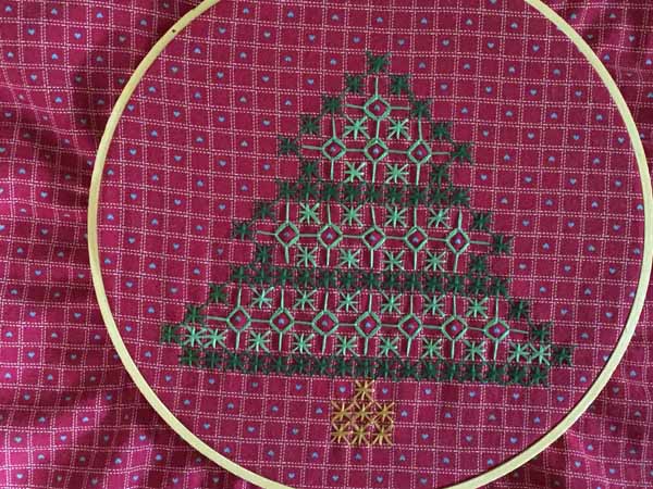 Chicken Scratch Christmas Tree Pattern Tree Trunk