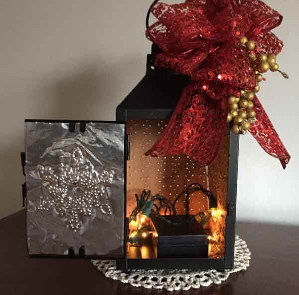 Christmas Lantern Tutorial - Bow and Lights