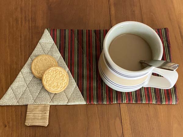 Christmas Tree Mug Rug Finished with mug and cookies