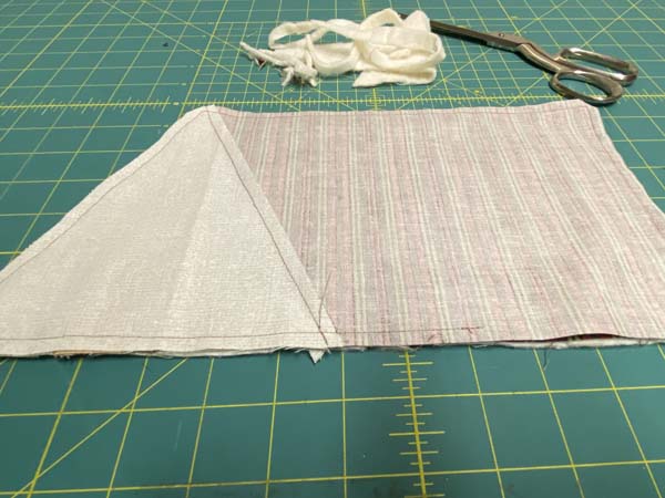 Christmas Tree Mug Rug Trim around