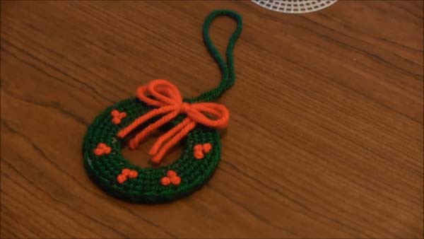 Christmas Wreath Ornament Finished