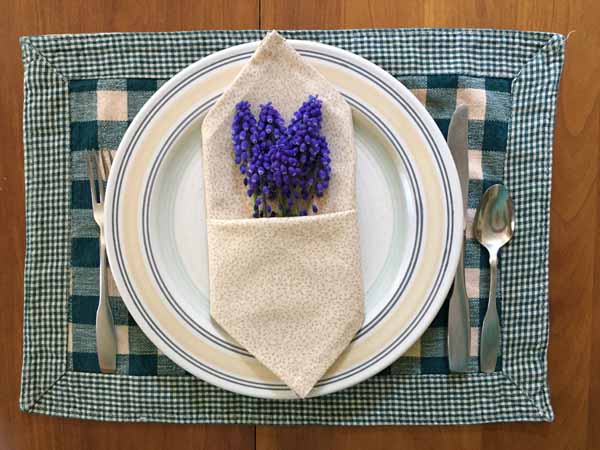 Everyday Cloth Napkin Tutorial - Finished w/Flowers