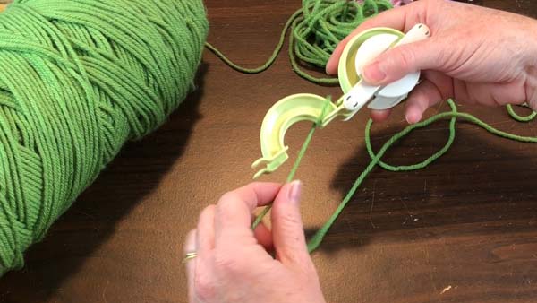 Clover Maker Pom poms_1.19.2