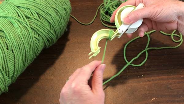 Clover Maker Pom poms_1.19.3