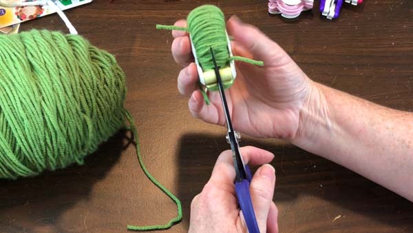 Clover Maker Pom poms_1.33.1