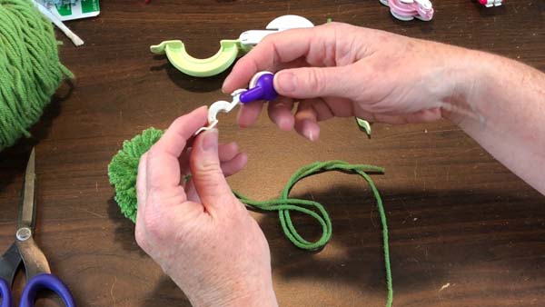 Clover Maker Pom poms_1.50.2