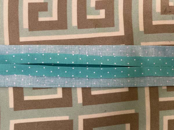 Cooling Neck Wrap 17 showing pressed seam opening