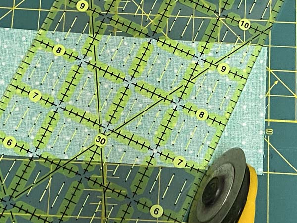 Cooling Neck Wrap 2 Cut Angle