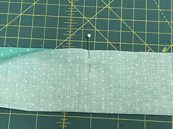 Cooling Neck Wrap 5 Pin Together