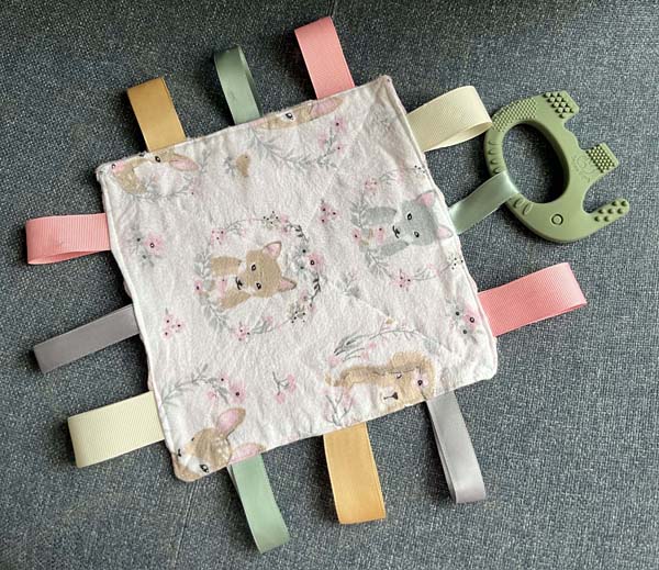 Crinkle Tag Toy by Wendy Heim