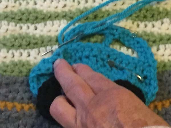 Crochet Attach Applique Tutorial Needle Through Blanket Stitches