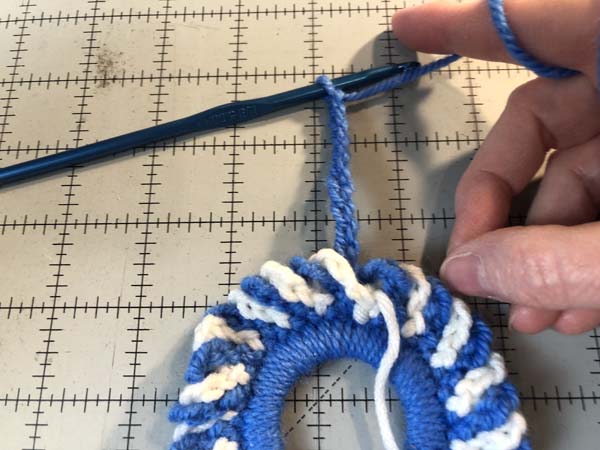 Crochet Wreath Ornament 22 Color 1 Chain CH6