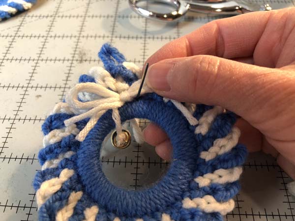 Crochet Wreath Ornament 31 Bell Yarn Bring to Front