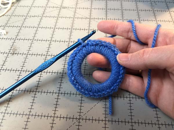 Crochet Wreath Ornament 6 SC Covering ring