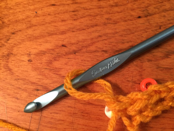 Doll Crocheted Beaded Necklace Tutorial - End Loop