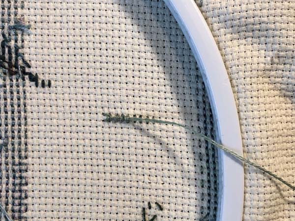 Cross Stitch End 5 Floss Thread Under Stitches