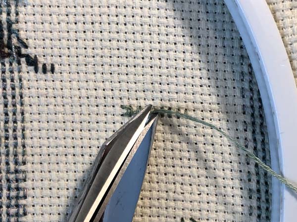 Cross Stitch End 6 Floss Trim