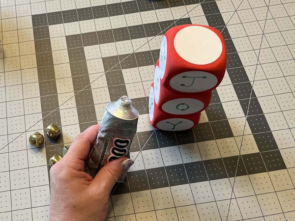 Cube Ornament 3 Glue Letters