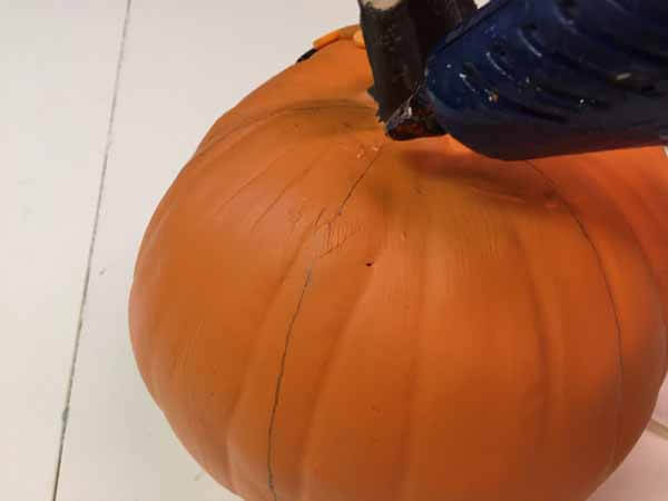 Cute as a Button Pumpkin - Hot Glue on Lines